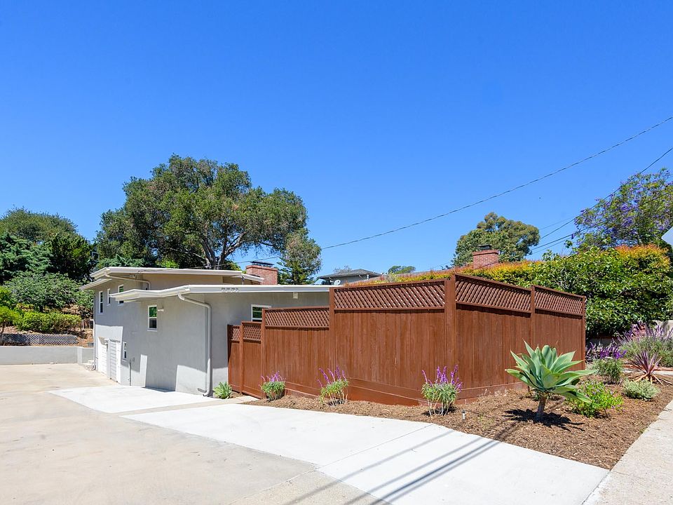 1st image of 2551 Treasure Dr