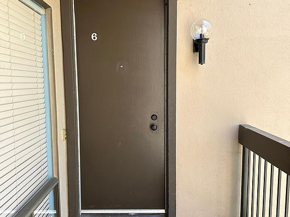 4th image of 2286 Woodside Ln Unit 6