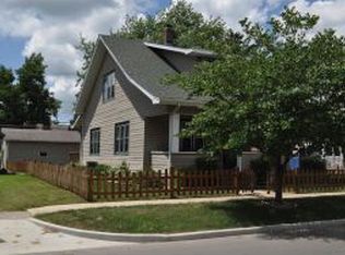 409 N Riverside Dr, Winamac, IN 46996