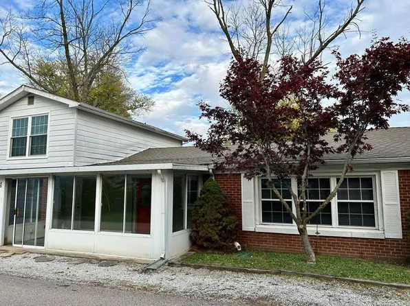 45 Main Cross, Greenfield, IN 46140