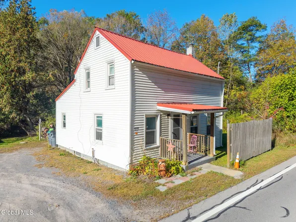 3242 State Highway 67, Fort Johnson, NY 12070