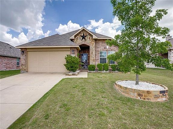3rd image of 30 Larkspur Dr
