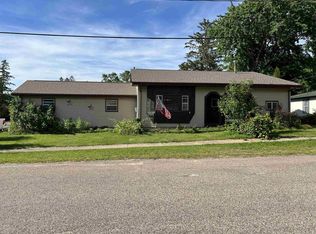 214 Pine St, Tigerton, WI 54486