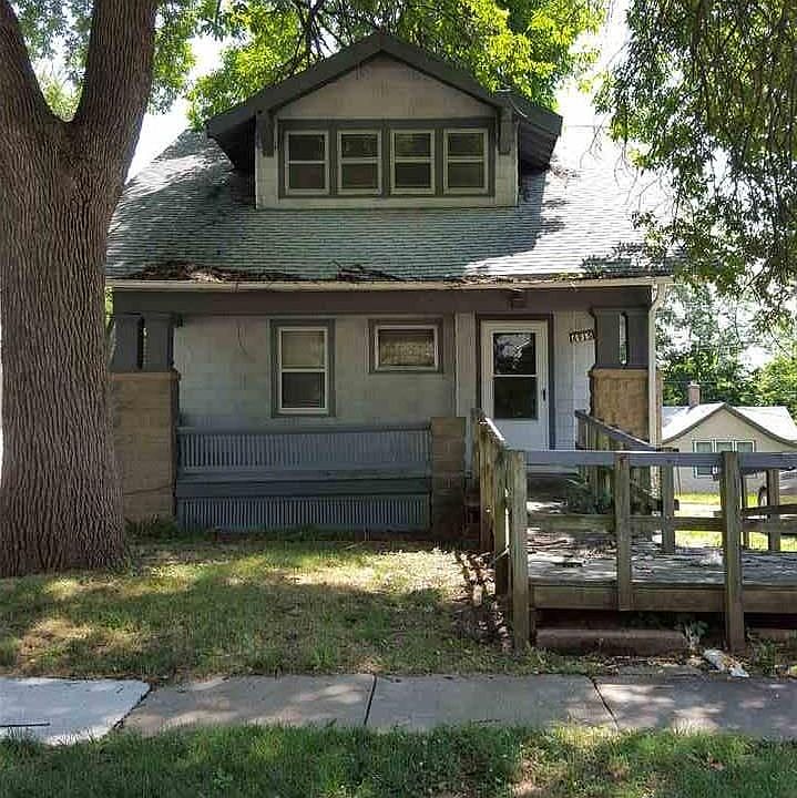 1st image of 4913/4915 N 35th St