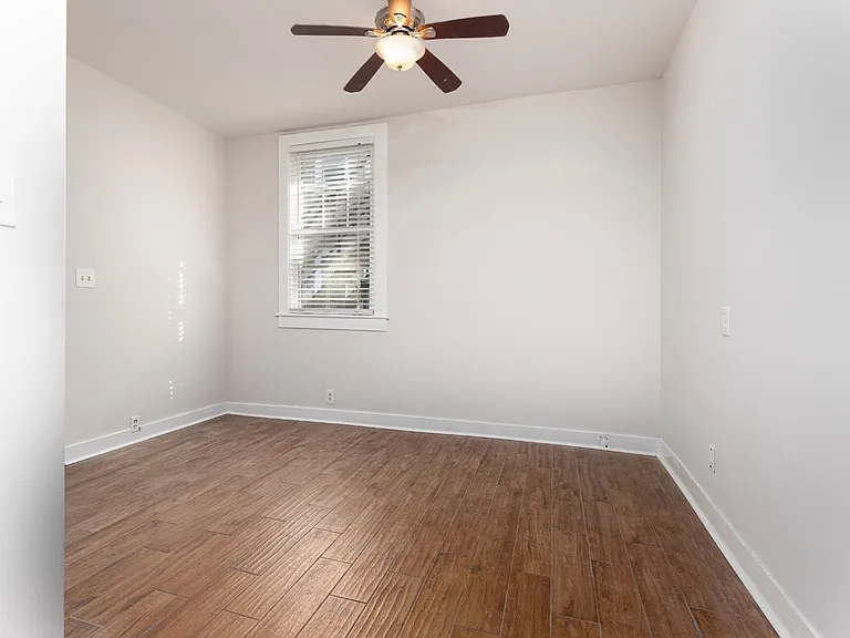 1016 E Anderson St — Photo 22