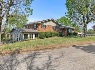 610 Hudson St, Athens, TN 37303