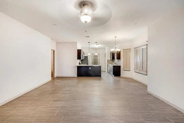 11608 Grotto Bay Ct — Photo 4