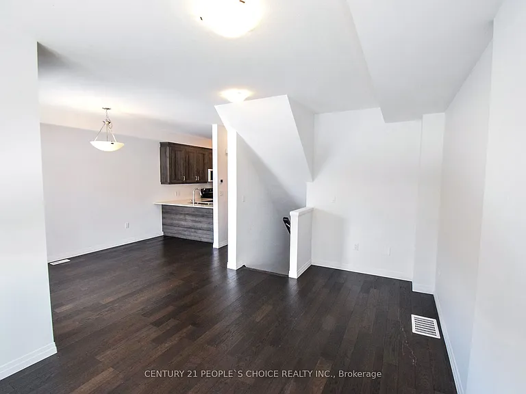 15 Hoffman Ln — Photo 12
