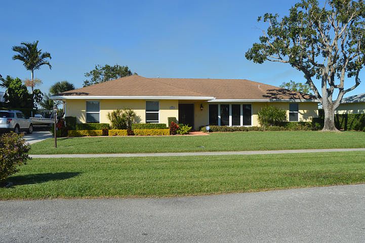 1st image of 958 S Patrick Cir