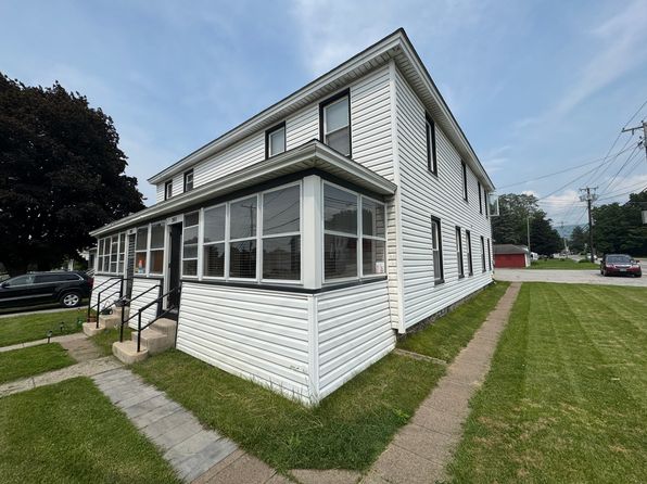 301 North St