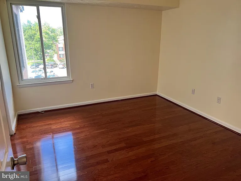 7927 Mandan Rd #301 — Photo 14