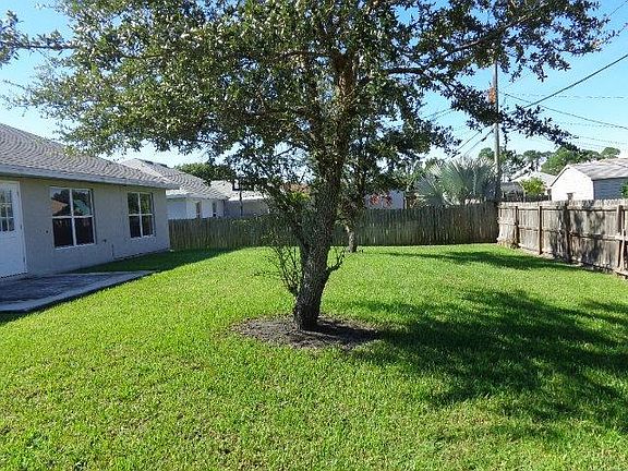 5th image of 2902 SW Ventura St