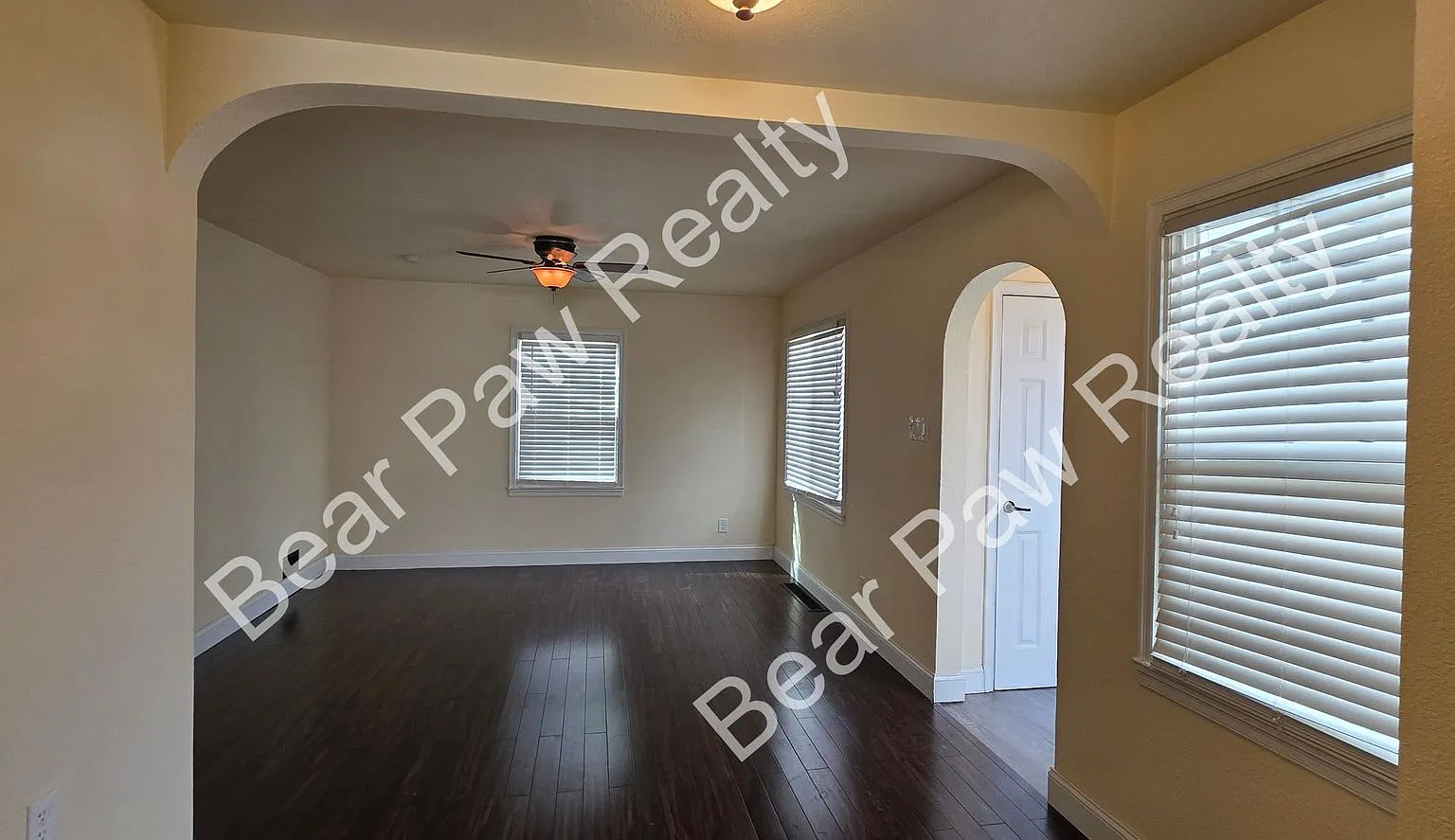 1105 E 23rd St — Photo 3