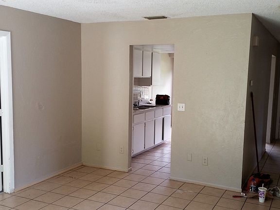 3rd image of 2430 Herb Ave S