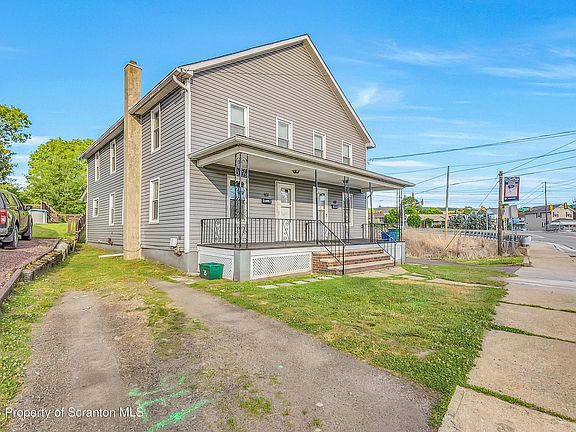 3rd image of 167-169 Main St #167