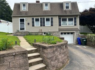 304 Lestertown Rd, Groton, CT 06340