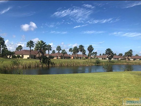 3rd image of 7 N Bay Hill Dr