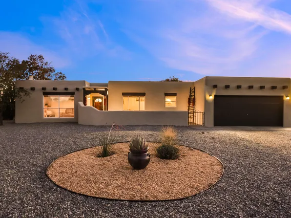 257 Camino De La Tierra, Corrales, NM 87048