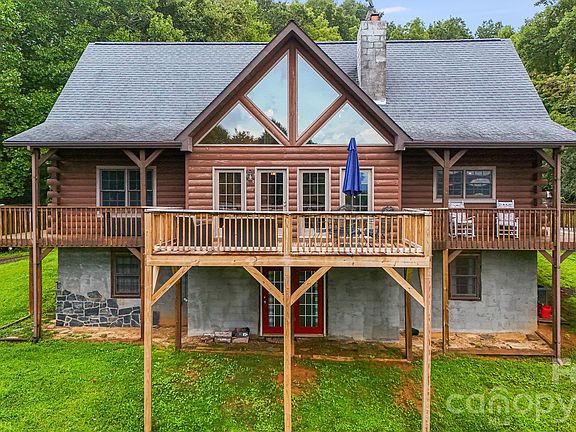 3rd image of 515 Racoon Branch Rd