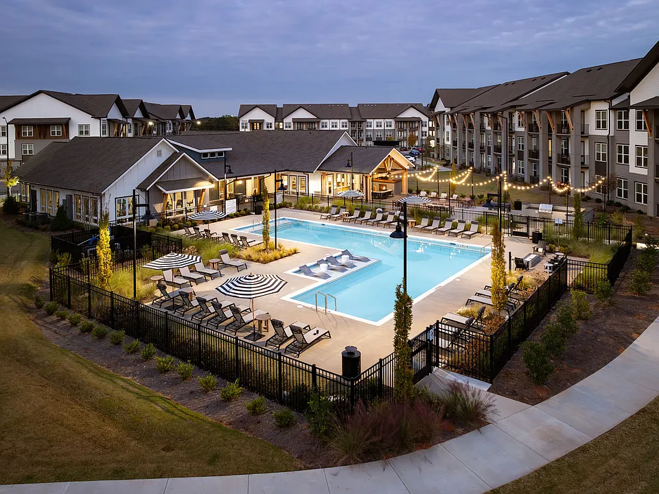 RENDER Covington By Crescent Communities