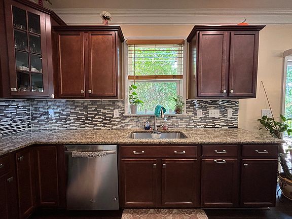 3rd image of 1615 Cary Reserve Dr #1615