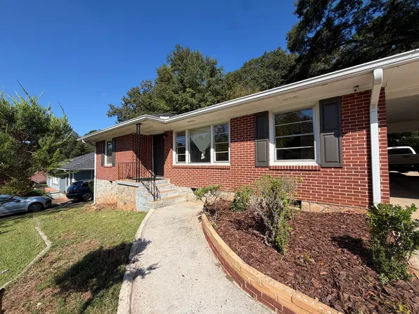 2031 Montrose Dr, East Pt, GA 30344