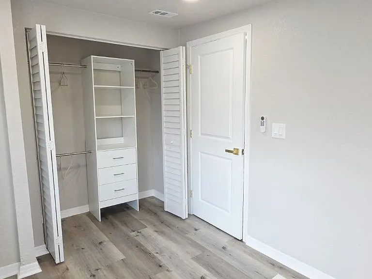 same closets in each bedrooms