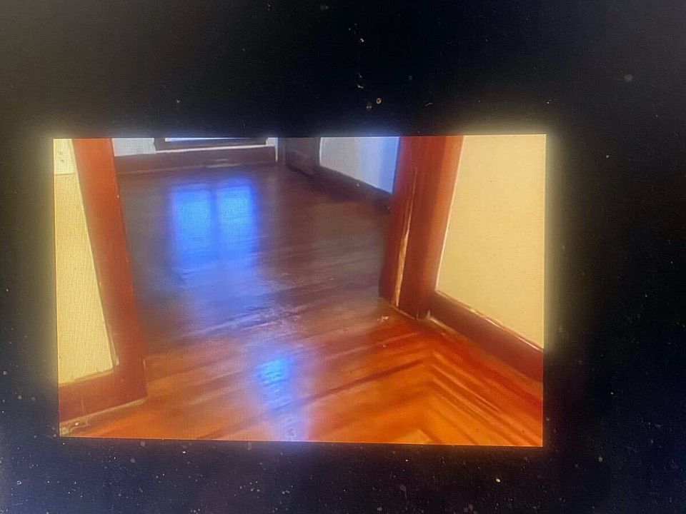2nd image of 312 N 3rd Ave