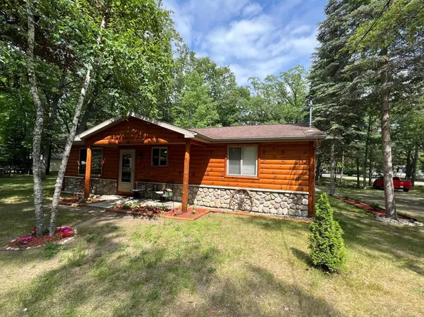 202 Stanley Dr, Houghton Lake, MI 48629