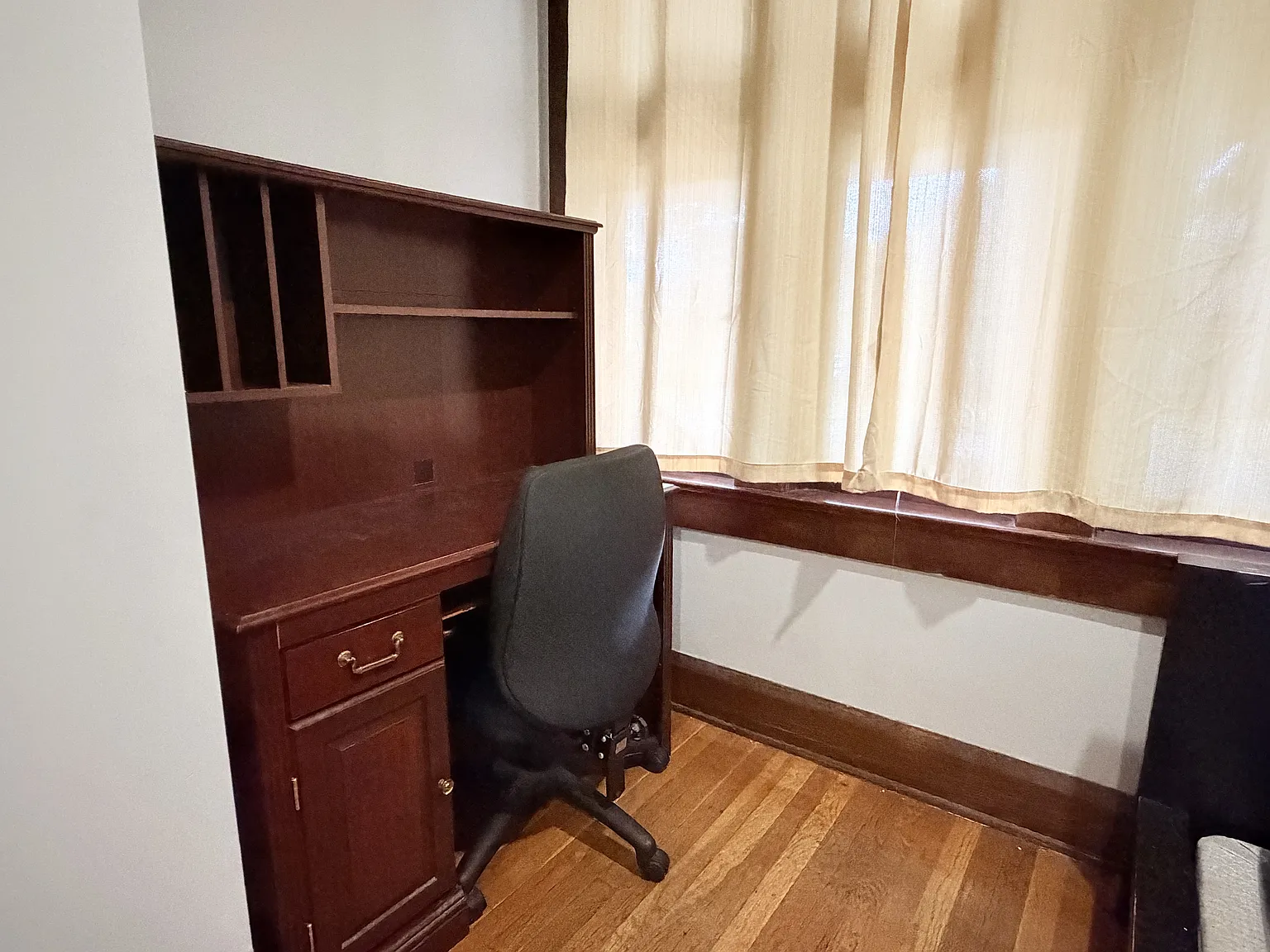 343 Randolph Ave — Photo 2