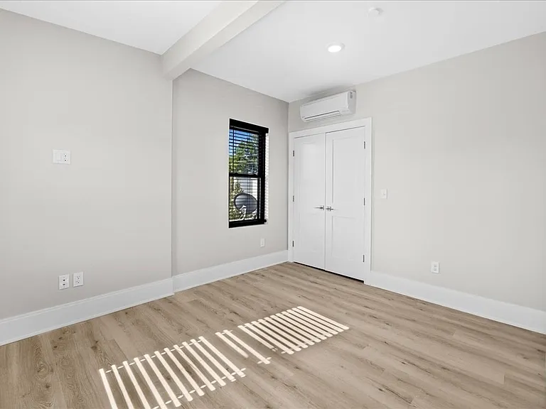 87-89 Malden St #302 — Photo 21