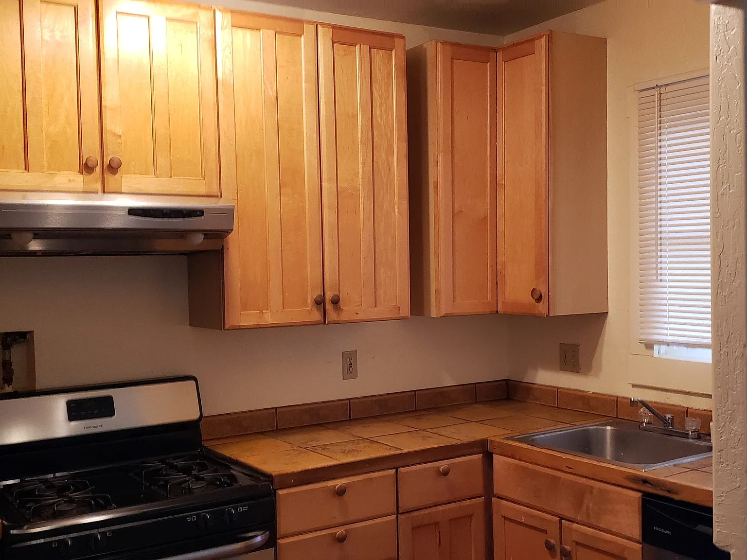 3 bed, $5,500 — Photo 2