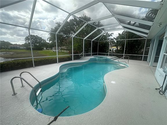 2nd image of 220 53rd Cir
