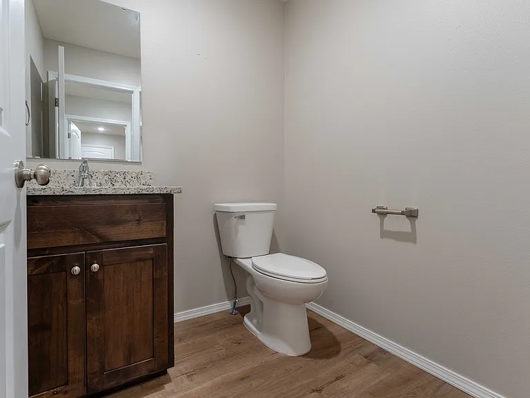Oakwood Heights Townhomes — Photo 31