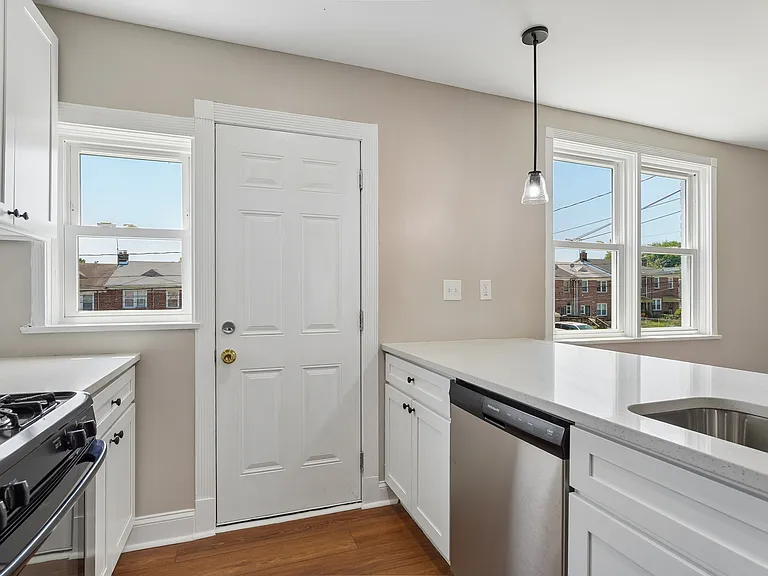 3111 Hanlon Ave — Photo 12