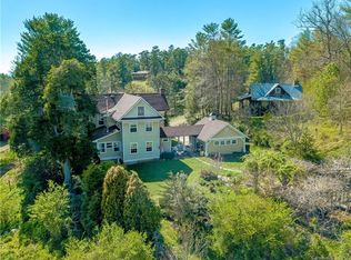 494 Clarks Chapel Rd, Weaverville, NC 28787