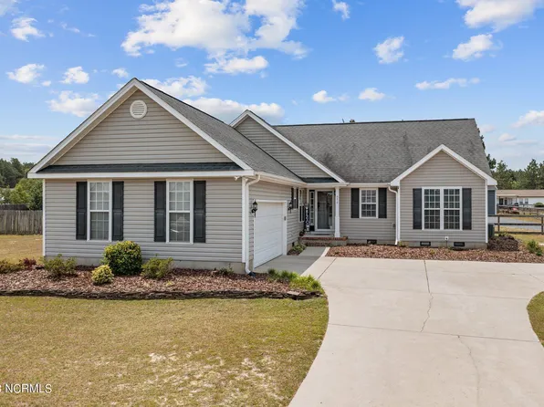 570 W Denny Avenue, Pinebluff, NC 28373