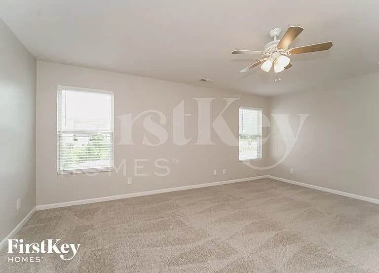 11628 Lusterleaf Holly Rd — Photo 9