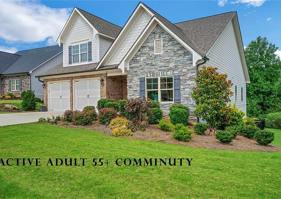 1st image of 207 Sweetbriar Club Dr