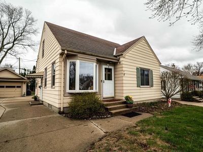 223 West Crawford AVENUE, Milwaukee, WI, 53207