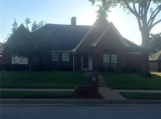 1729 Woodhill Ct, Bedford, TX 76021