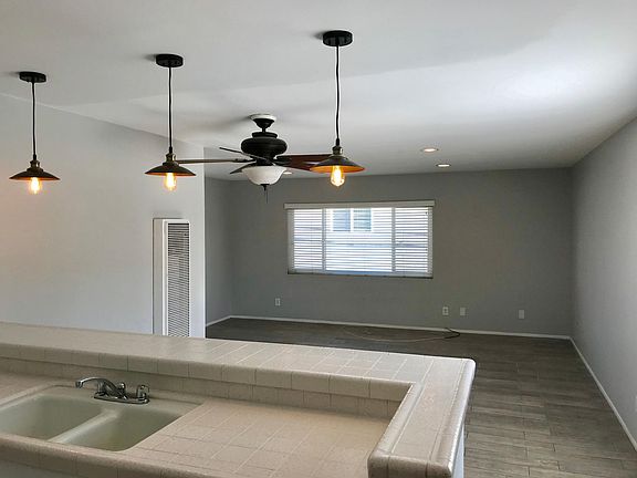 3rd image of 146 Pomona Ave #C