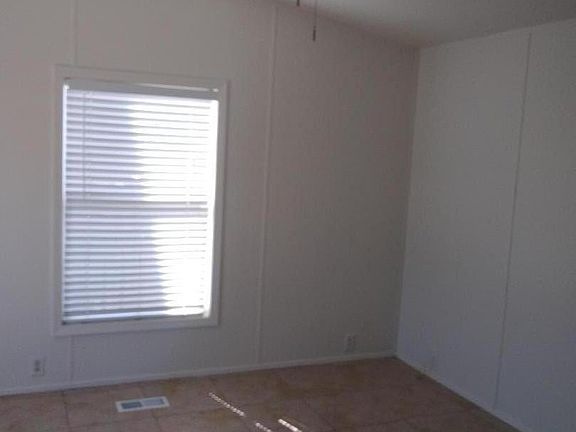4th image of 909 S Mesa St #3