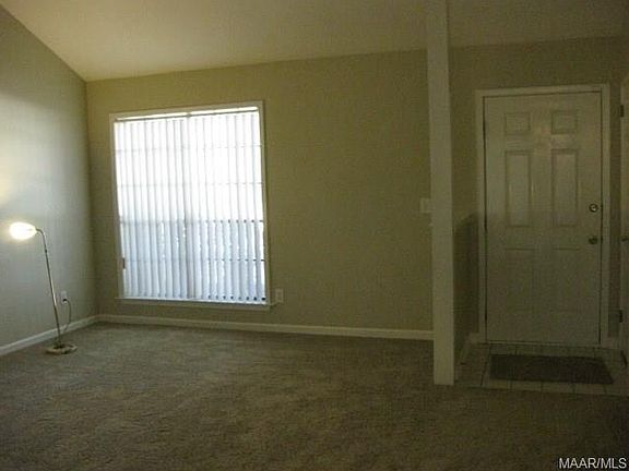 3rd image of 5770 Portsmouth Dr