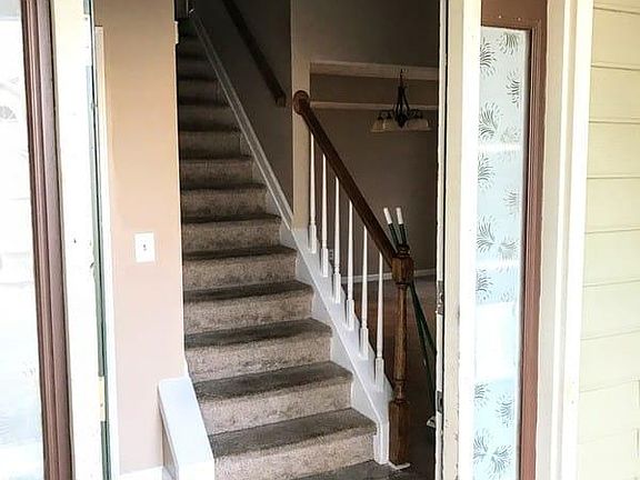 4th image of 683 Shore Dr