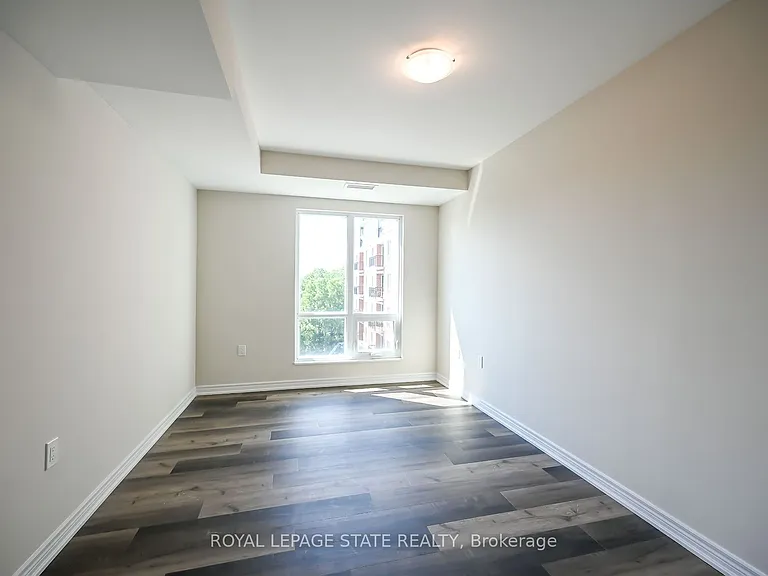 2750 King St E #512 — Photo 28