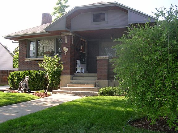 3rd image of 1329 E Claybourne Ave