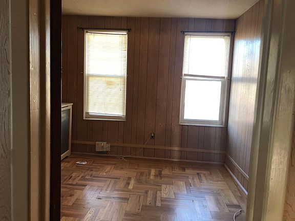 5th image of 279 Revere Ave