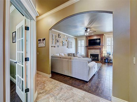 4th image of 19105 Pinehurst Trail Dr