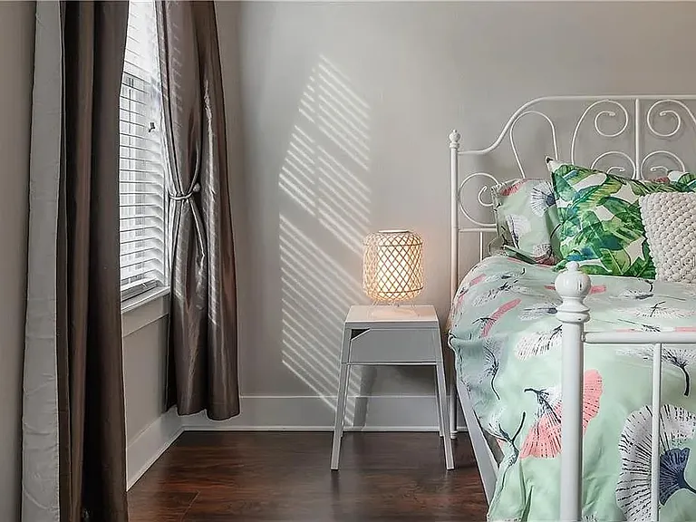 308 W Woodlawn Ave — Photo 24